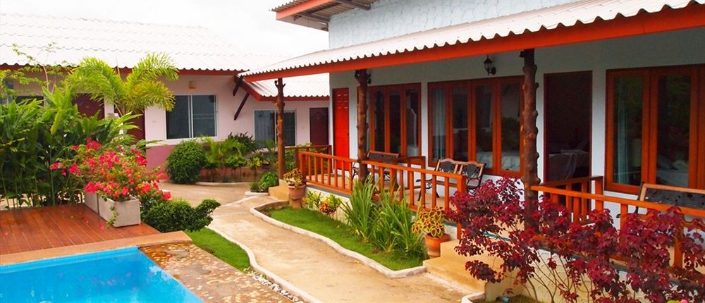 Phuket Muay Thai House Chalong Eksteriør billede